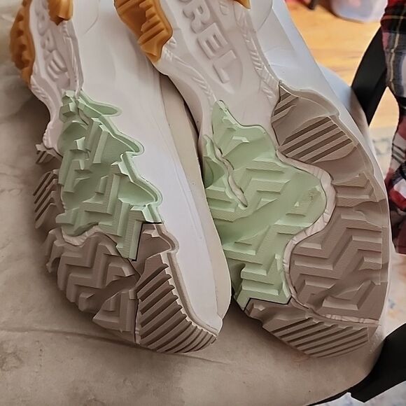 Women's Sorel Acadia NWT Size 12 - Picture 7 of 9